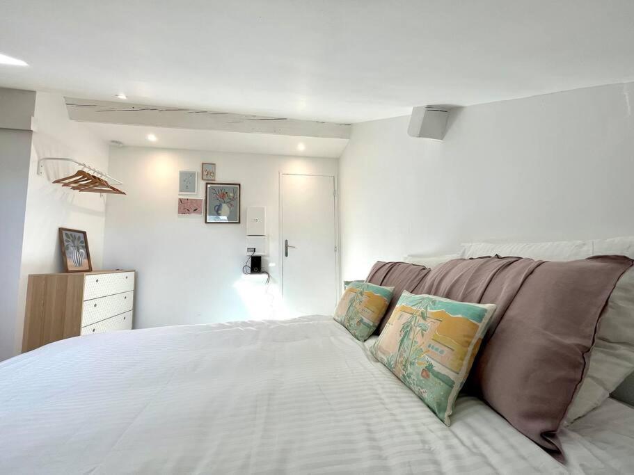 ポーStudio Jade : Charmant Logement Place Clemenceauアパートメント エクステリア 写真